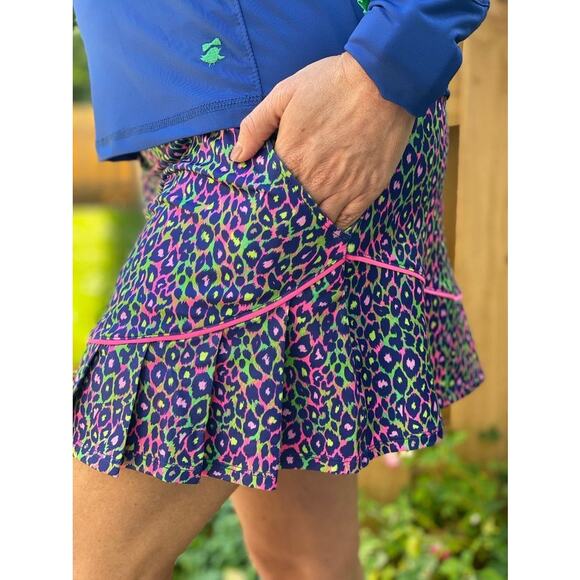 Birdies and Bows Pants - BIRDIES & BOWS Multicolored Animal Print Golf Tennis Knit Skort small new